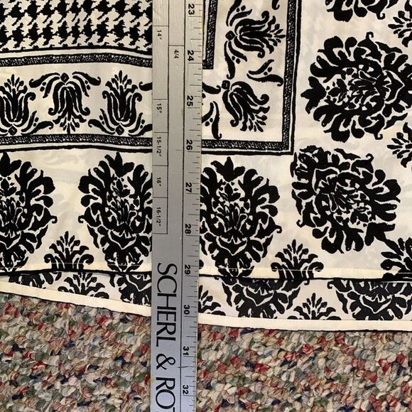 Lands’ End Black White Houndstooth Floral Tie Neck Button Front LS Tunic Sz 12 - Picture 16 of 16